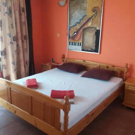 Family Casablanca * 瓦爾納