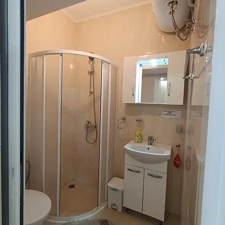 Family Casablanca * Βάρνα