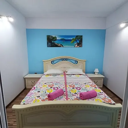Family Casablanca * Βάρνα