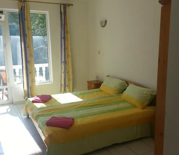 Family Casablanca Warna